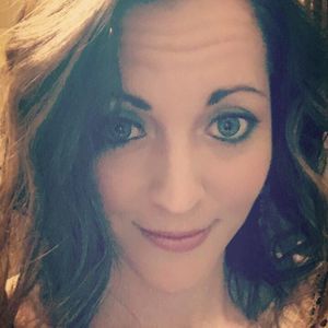 Meet your Posher, Eva